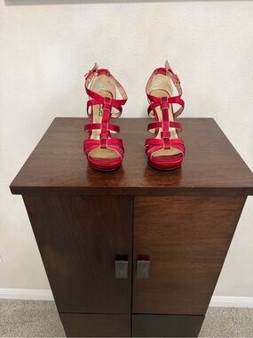 Moda Red Strappy Platform Heels